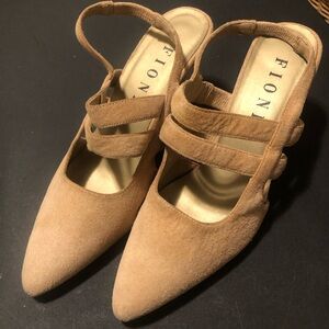 FIONI “Mandie” Camel Suede, Sling-back Heels. 8 1/2 M